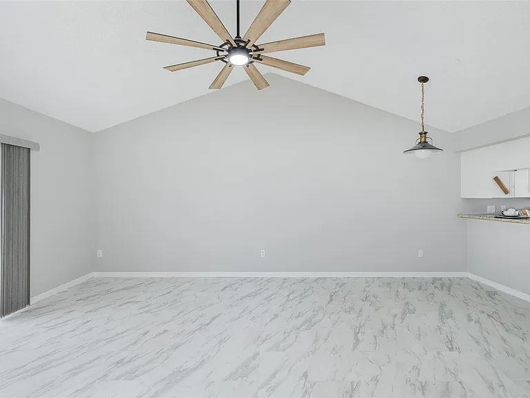 4933 Myrtle Oak Dr #23 — Photo 7