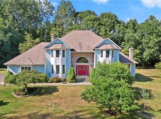 1092 Monroe Tpke, Monroe, CT 06468