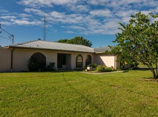 1803 E Trapnell Rd, Plant City, FL 33566