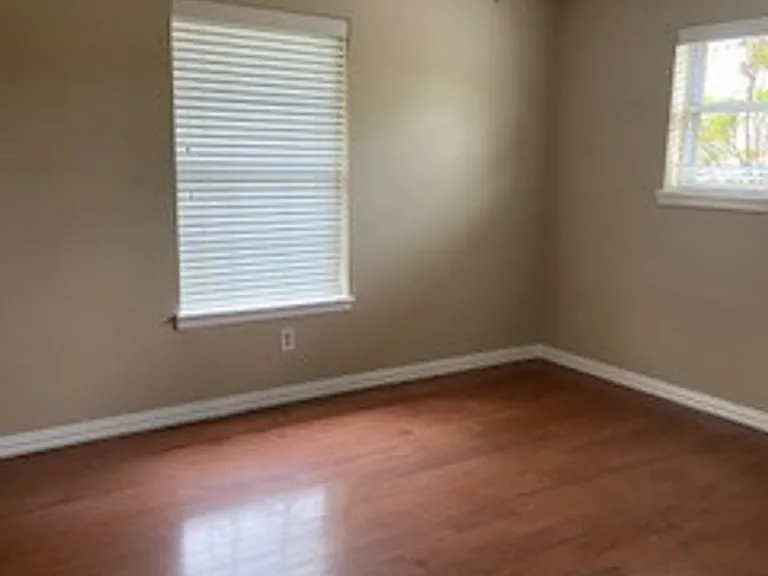2250 Greenbriar Dr — Photo 20