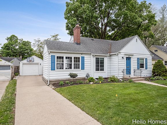 2nd image of 2052 Gorham Dr SE