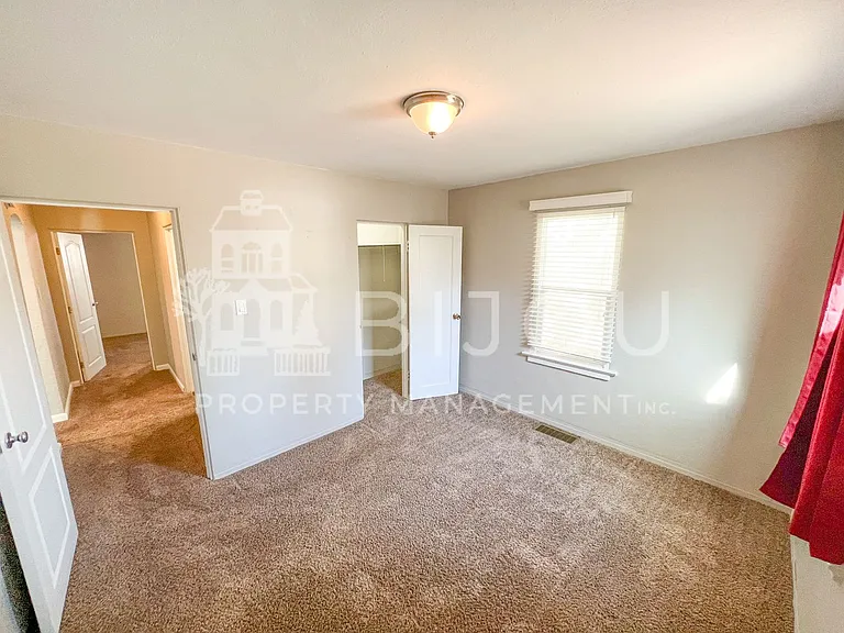 238 N. Prospect St — Photo 17