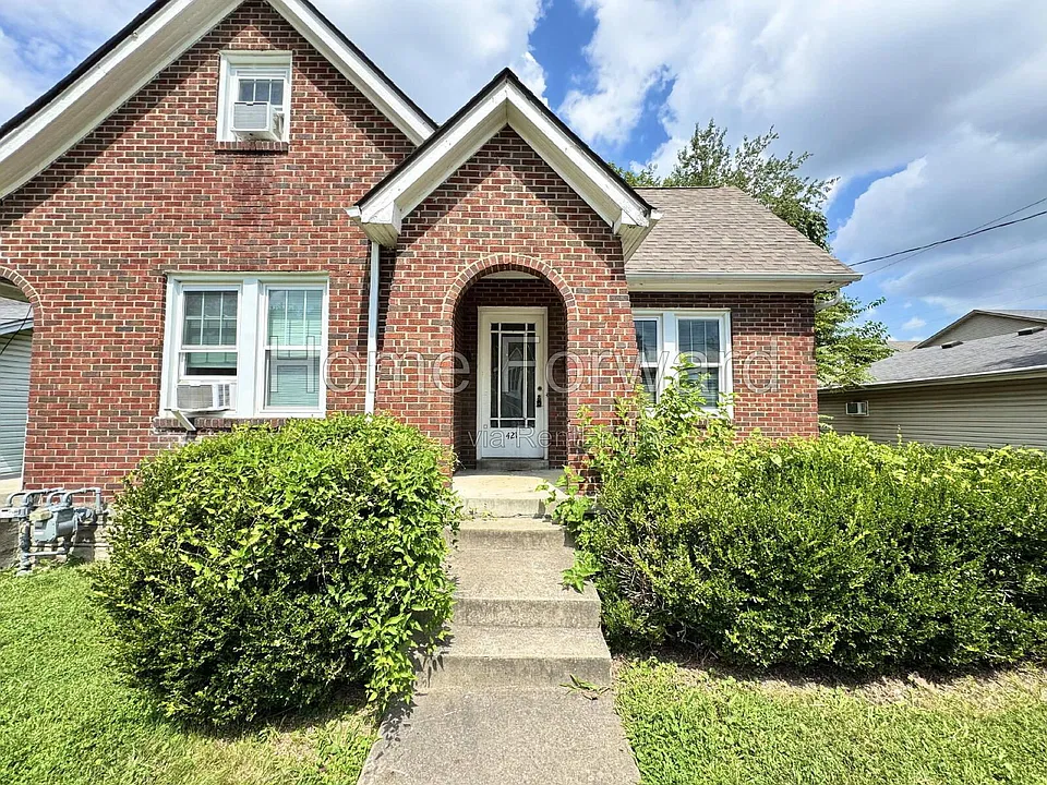 421 Oldham Ave