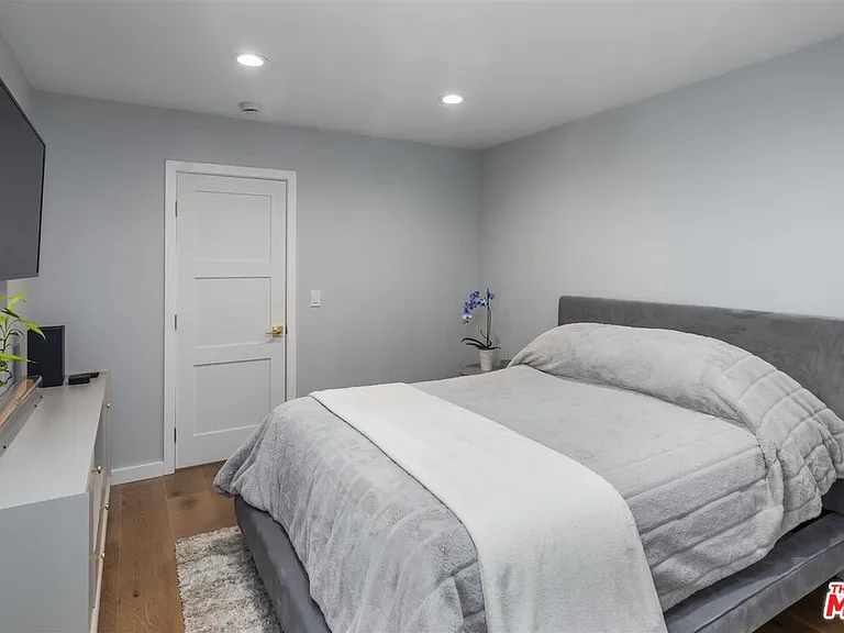 9005 Cynthia St #214 — Photo 29