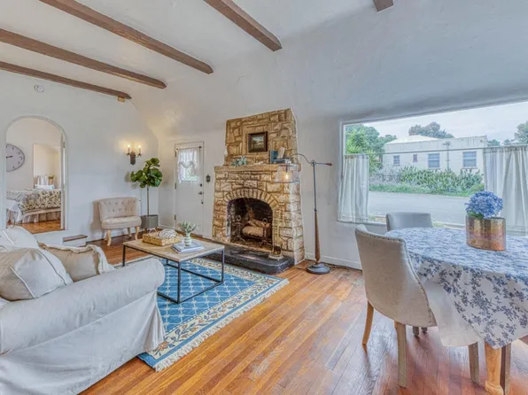 195 Cedar St, Pacific Grove, CA 93950