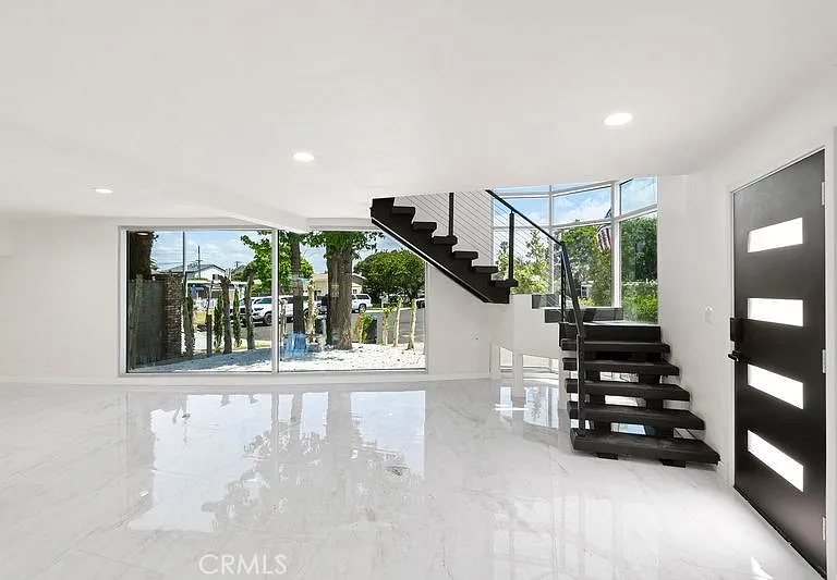 1580 San Bernardino Pl — Photo 3
