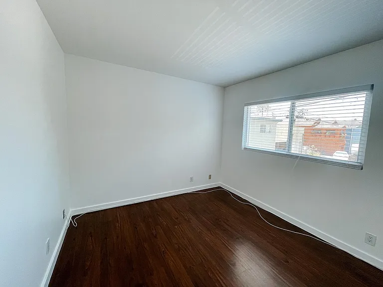1632 Ocean Ave #C — Photo 10