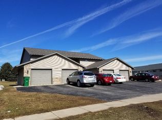1201 Silver Dr, Baraboo, WI 53913