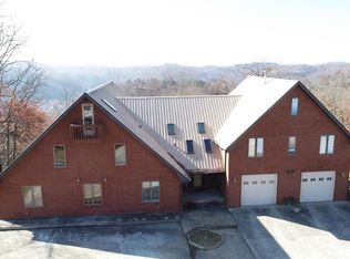 221 Gorman Ridge Rd, Hazard, KY 41701