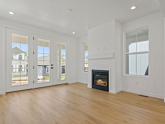4th image of 11214 Easy Bee Rd #270