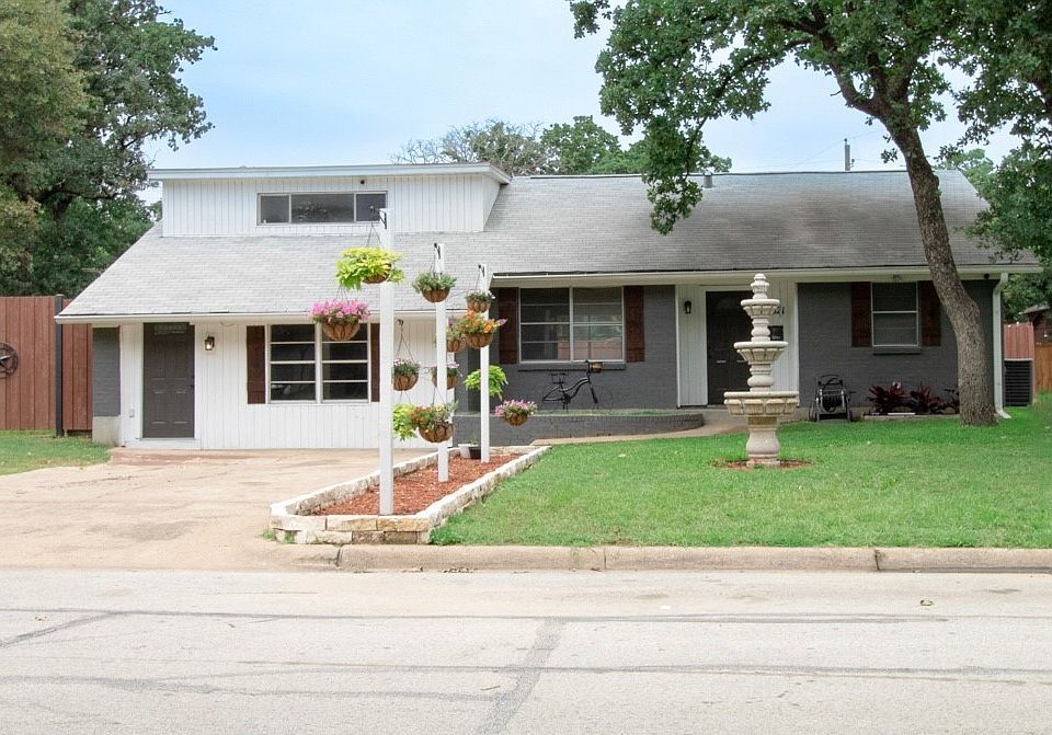 1st image of 3521 Grady St