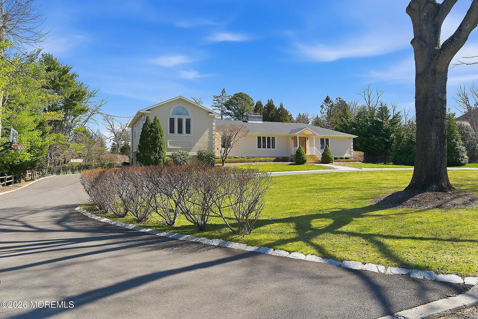 49 Farm Road photo 1
