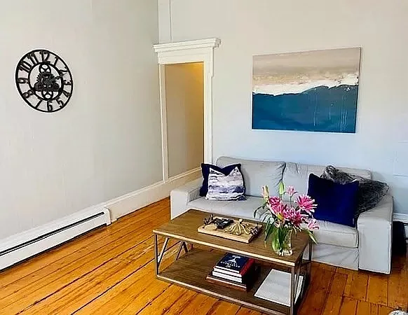 18 Cedar St #3 — Photo 3
