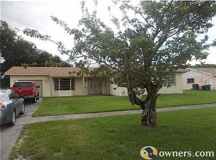 2nd image of 19011 NW 17th Ave