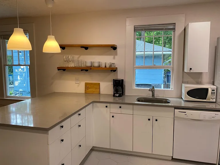 706 Hansell St SE #A — Photo 7