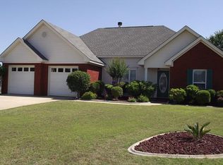 111 Westbrook Ct, Prattville, AL 36066