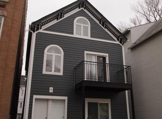 3303 N Southport Ave APT 2R, Chicago, IL 60657