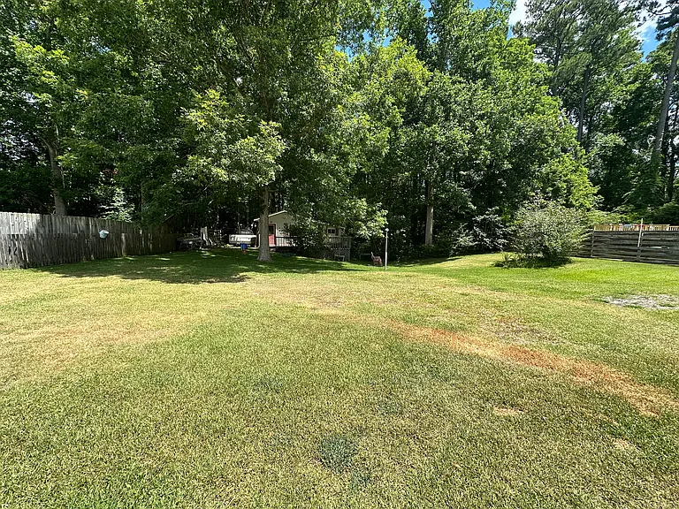 229 Nottingham Dr — Photo 9