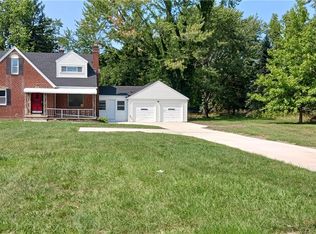 7030 Pearl Rd, Middleburg Heights, OH 44130