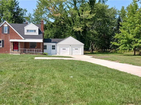 7030 Pearl Rd, Middleburg Heights, OH 44130