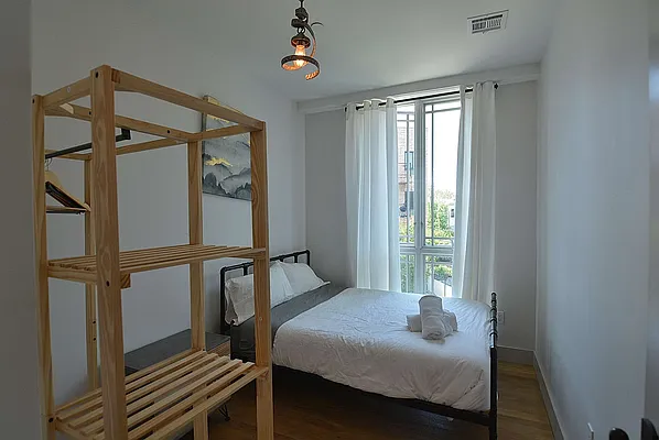 Rented by Hagstrom Management Inc | media 2