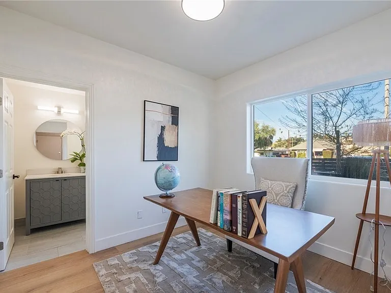 1073 Grant St #8 — Photo 4
