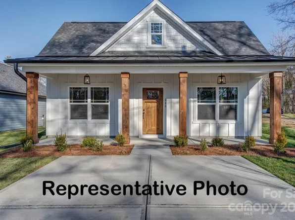 529 Blacksnake Rd, Stanley, NC 28164