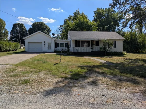 308 W Edgar St, Paris, IL 61944
