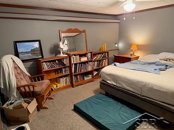 5th image of 8709 Pine Ct