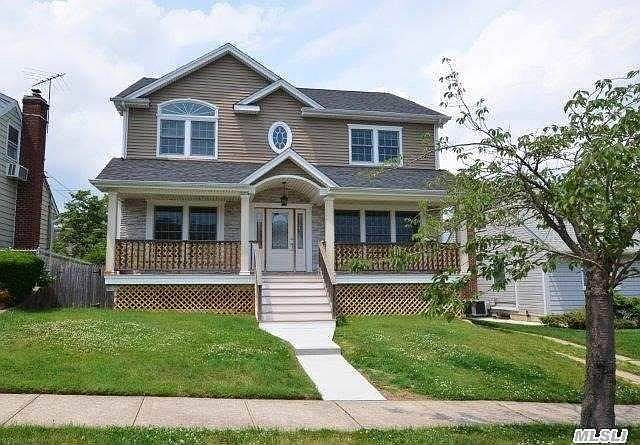 1st image of 282 Brown St