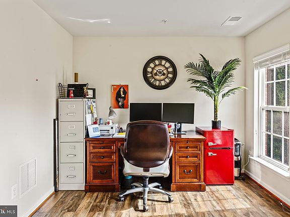 5th image of 15407 Rosemont Manor Dr Unit 10