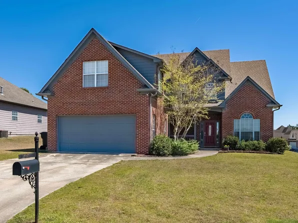 468 Waterford Dr, Calera, AL 35040
