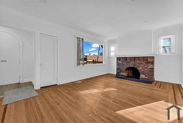 2 bed, 1050 sqft, $1,100 — Photo 4