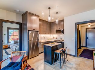 625 NW 21st Ave #417, Portland, OR 97210