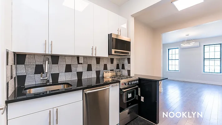 Rented by Nooklyn NYC LLC | media 2
