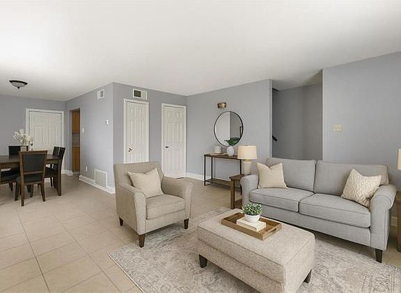 2nd image of 13702 N Nemours St #2
