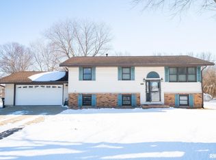 13072 Laurel St, Manito, IL 61546