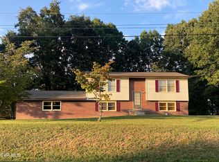 689 White Top Rd, Bluff City, TN 37618