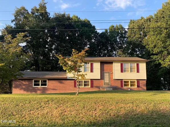 689 White Top Rd, Bluff City, TN 37618