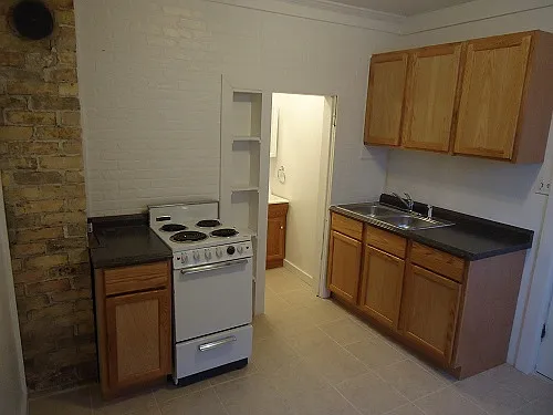 115 3rd St S #102