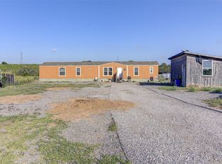 469 Rancho Linda Dr, Lockhart, TX 78644
