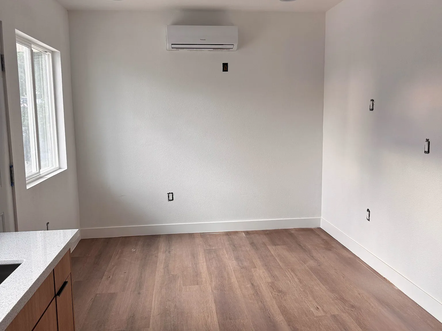 2 bed, 700 sqft, $3,250 — Photo 2