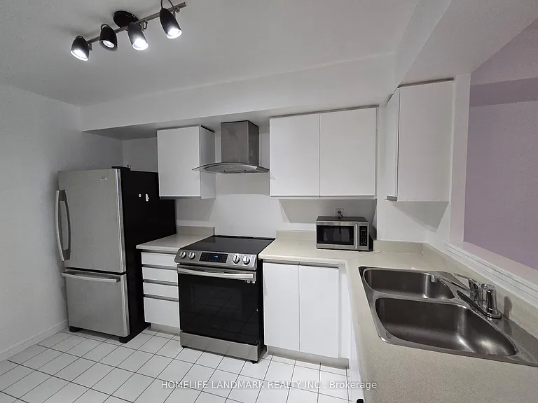 410 McLevin Ave #1811 — Photo 21