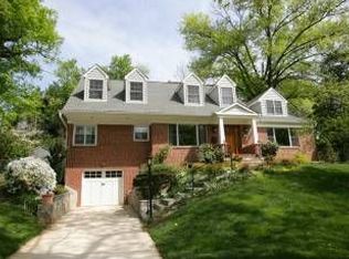 4613 Roxbury Dr, Bethesda, MD 20814