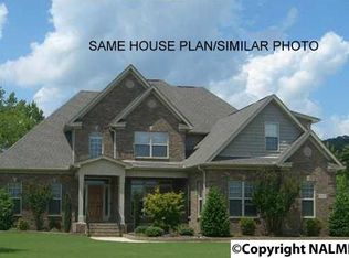 2700 Arbor Oak Dr, Owens Cross Roads, AL 35763