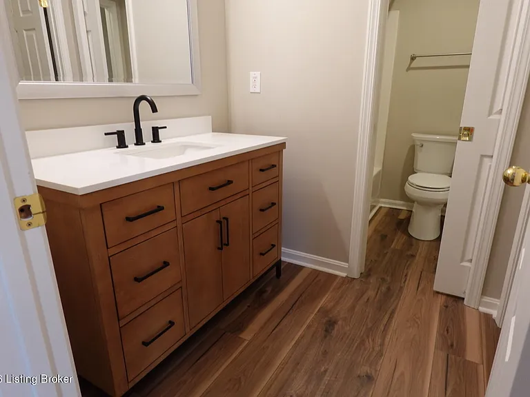 829 Garden Pointe Dr — Photo 12