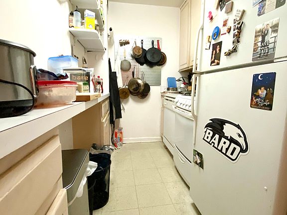 2nd image of 308 E 85th St #3SS