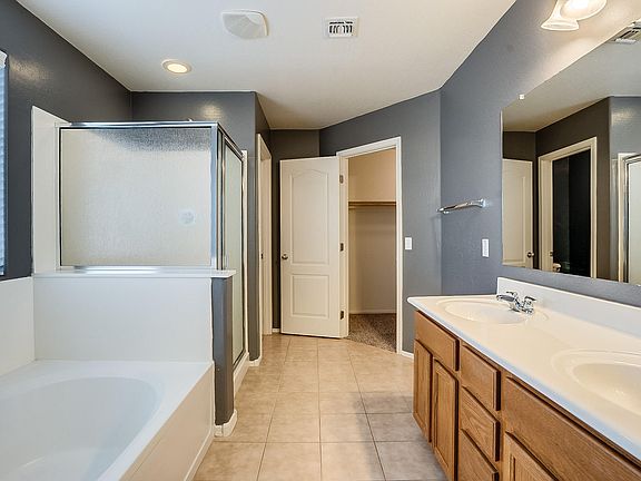 4th image of 42575 W Palmyra Ln