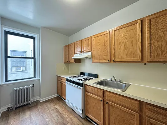 Rented by Pear NYC LLC | media 13
