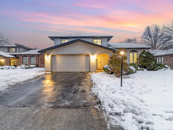 22129 Scott Dr, Richton Park, IL 60471